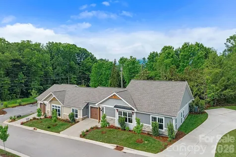 10 Heartleaf Circle Arden NC 28704
