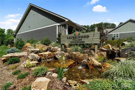 10 Heartleaf Circle Arden NC 28704