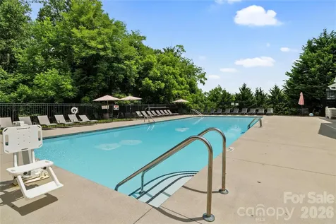 10 Heartleaf Circle Arden NC 28704