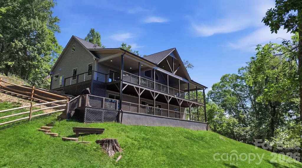 282 Tamarack Trail Waynesville NC 28785
