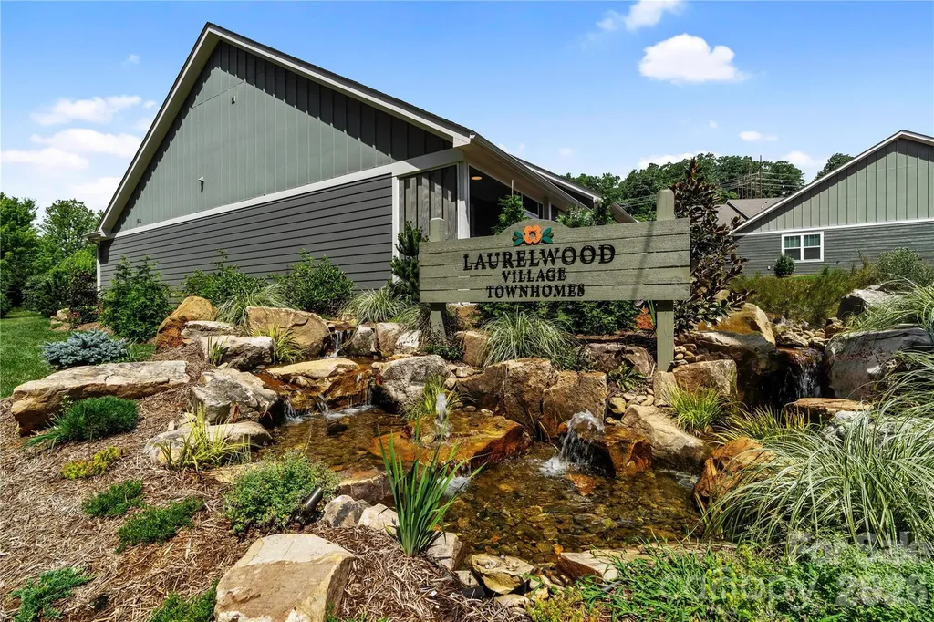 8 Heartleaf Circle Arden NC 28704