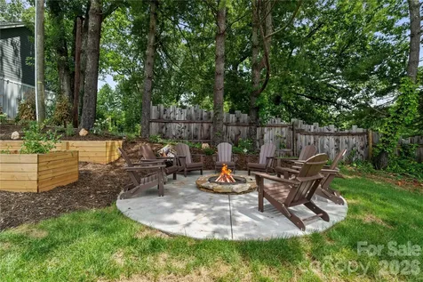 8 Heartleaf Circle Arden NC 28704