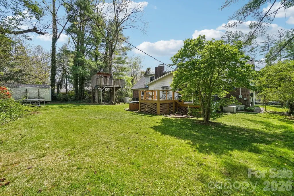 710 Heatherwood Drive Hendersonville NC 28792