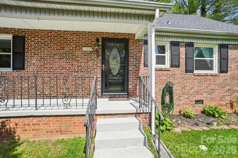 710 Heatherwood Drive Hendersonville NC 28792