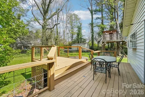 710 Heatherwood Drive Hendersonville NC 28792