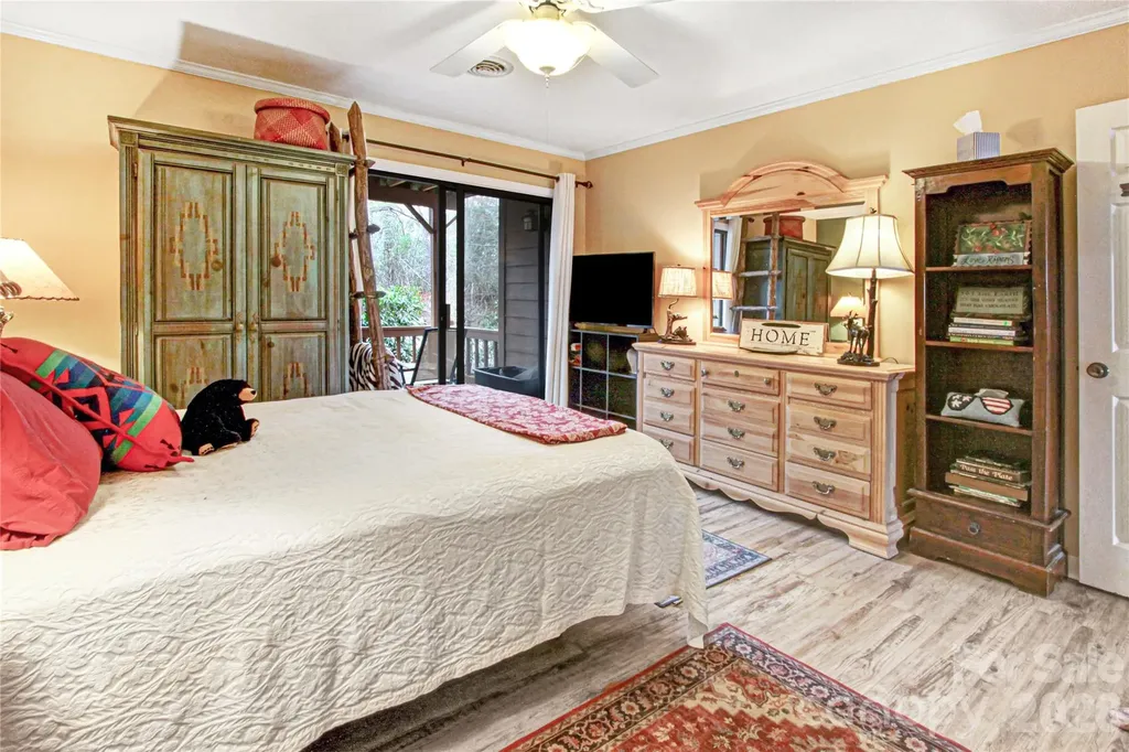 121 Toxaway Views Drive Lake Toxaway NC 28747