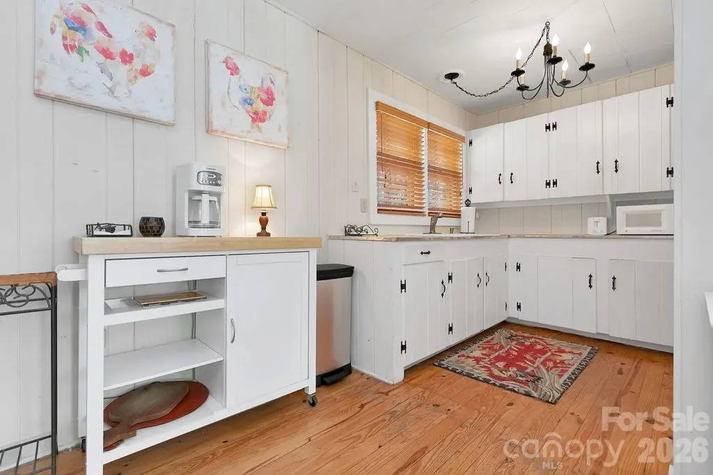 218 Hickory Lane Lake Toxaway NC 28747