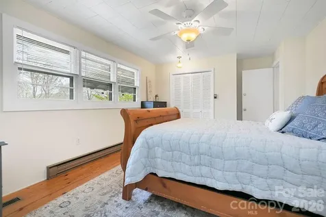 218 Hickory Lane Lake Toxaway NC 28747