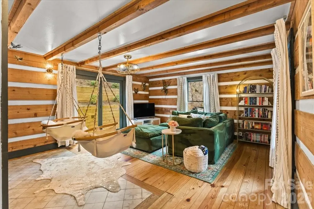 1444 Rich Mountain Road Zionville NC 28698