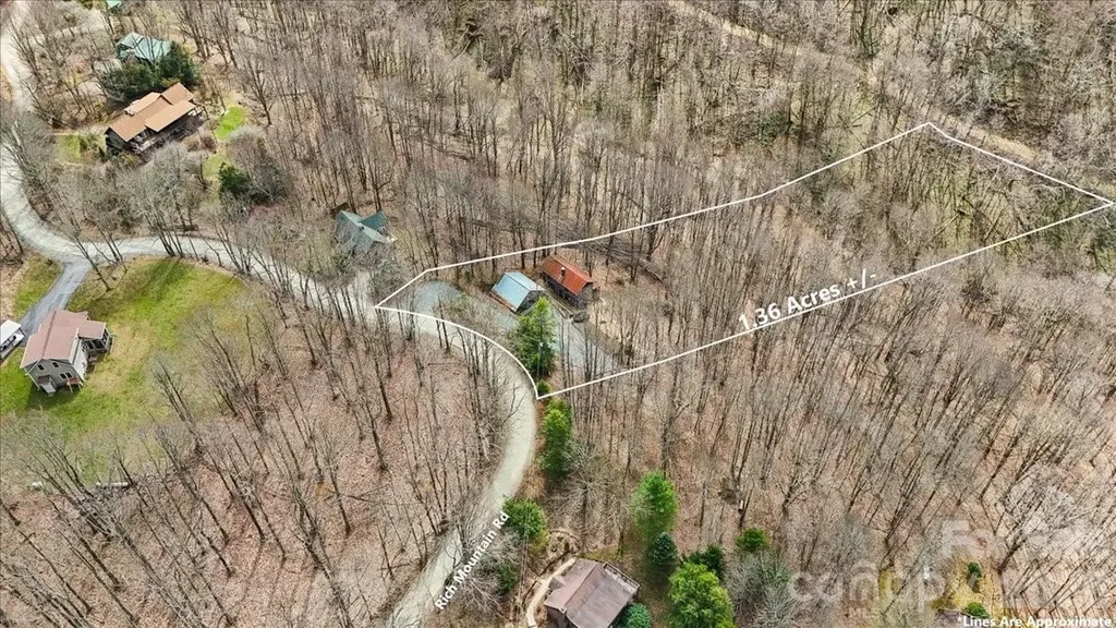1444 Rich Mountain Road Zionville NC 28698