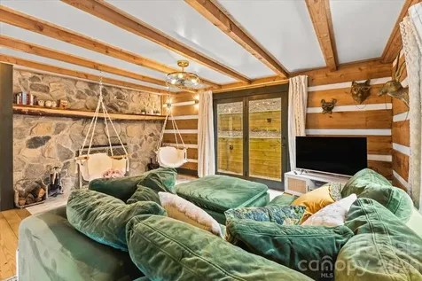 1444 Rich Mountain Road Zionville NC 28698