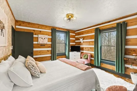 1444 Rich Mountain Road Zionville NC 28698