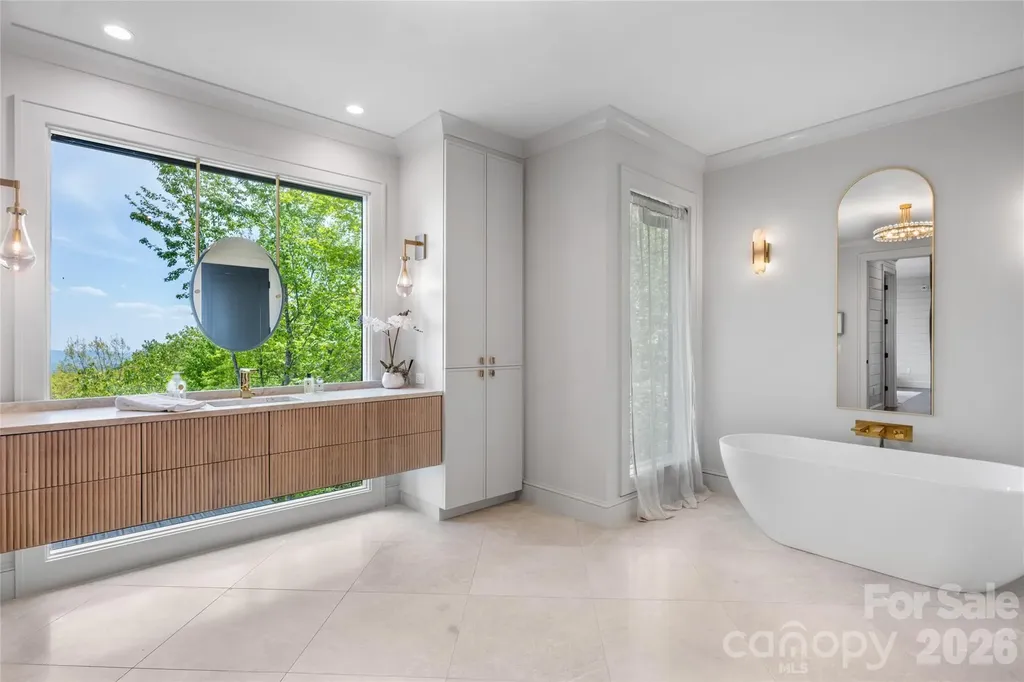96 Moltz Court Lake Toxaway NC 28747