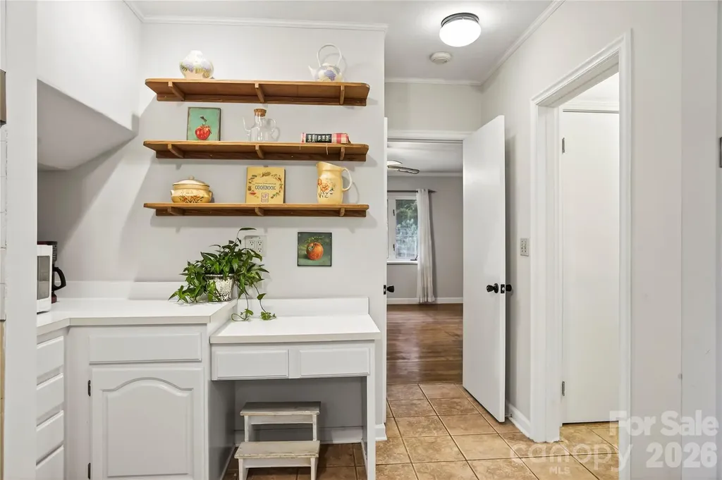 3002 Kanuga Road Hendersonville NC 28739