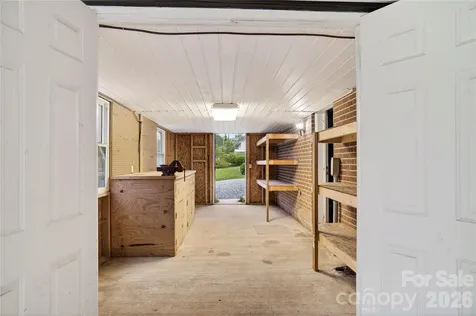 3002 Kanuga Road Hendersonville NC 28739