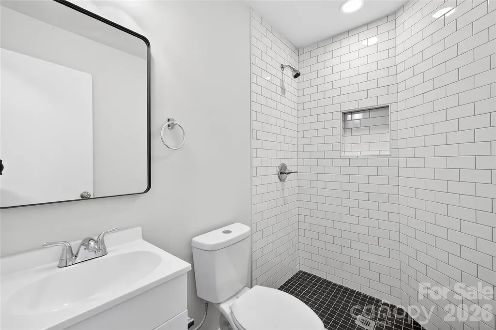 5143 Delivau Drive Charlotte NC 28215
