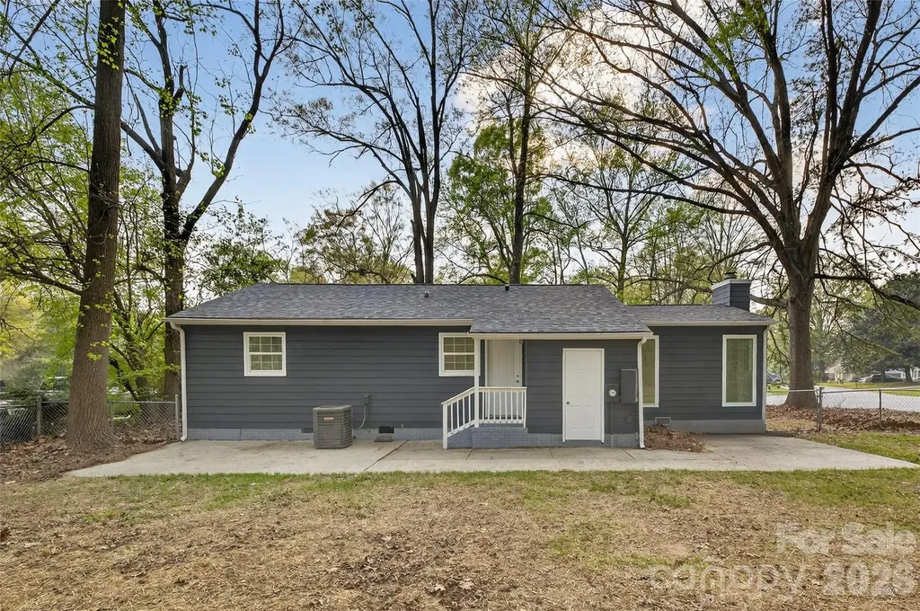 5143 Delivau Drive Charlotte NC 28215
