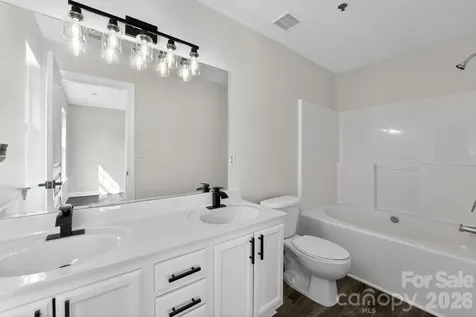 2838 Avalon Loop Road Charlotte NC 28269