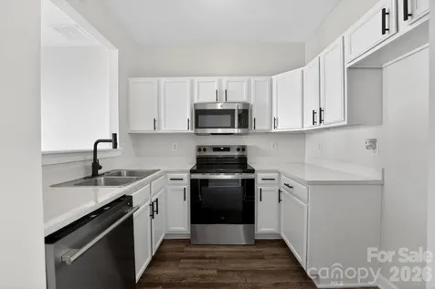 2838 Avalon Loop Road Charlotte NC 28269