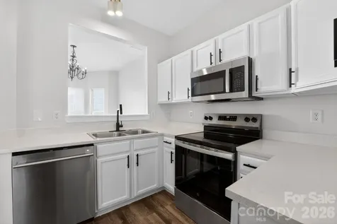 2838 Avalon Loop Road Charlotte NC 28269