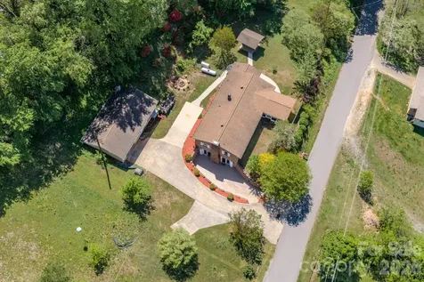 176 Sunny Street Marion NC 28752