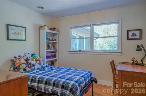 176 Sunny Street Marion NC 28752