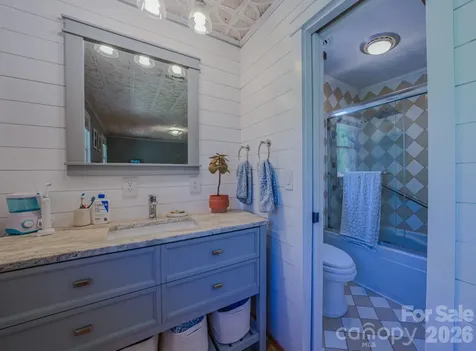 176 Sunny Street Marion NC 28752