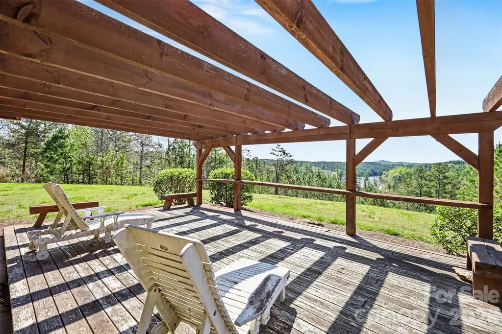 0000 Waters Edge Drive Granite Falls NC 28630
