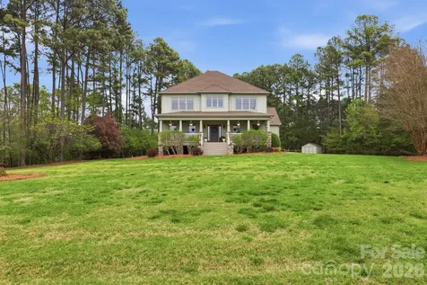 151 Yellow Jacket Circle Mooresville NC 28117