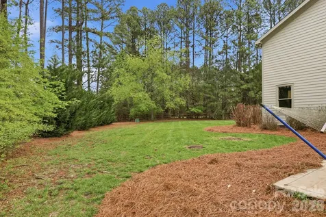 151 Yellow Jacket Circle Mooresville NC 28117