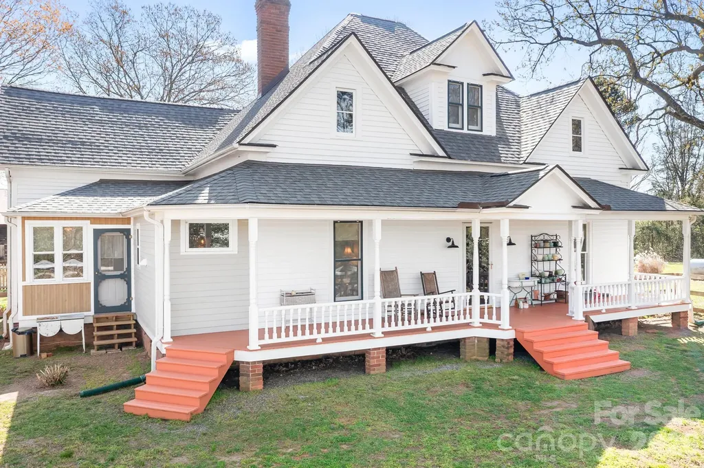 1315 Scotts Creek Road Statesville NC 28625