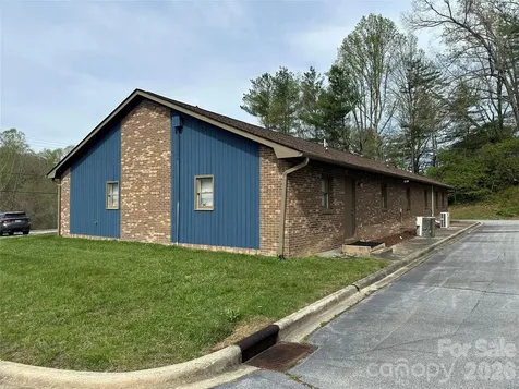 2920 Haywood Road Hendersonville NC 28791