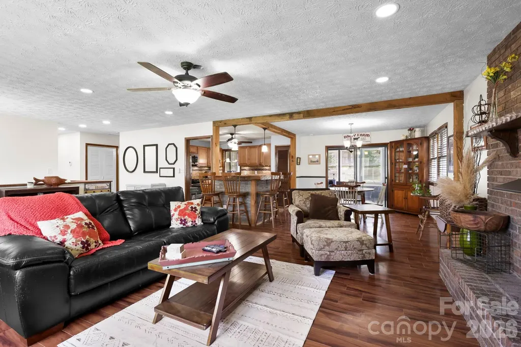 150 Timberlane Drive Etowah NC 28729