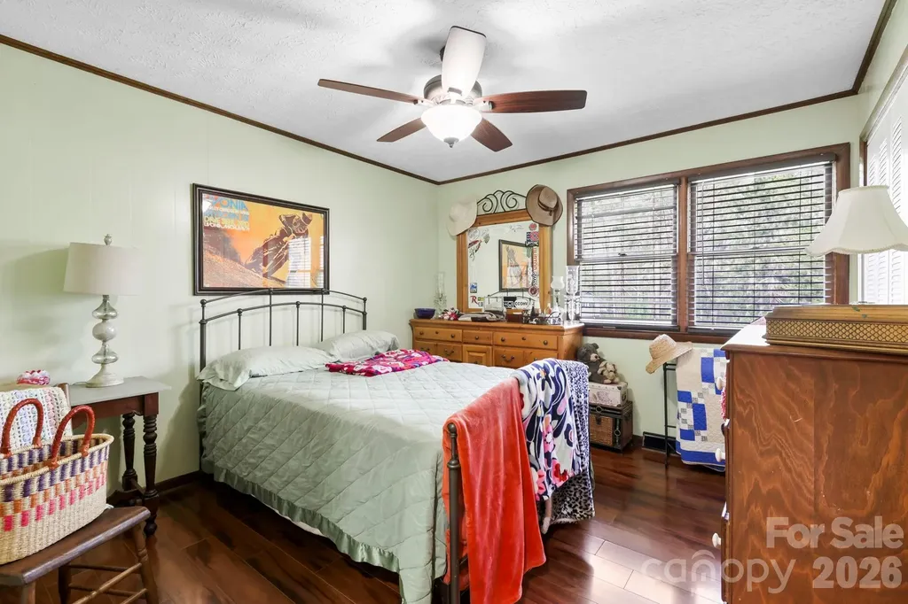 150 Timberlane Drive Etowah NC 28729