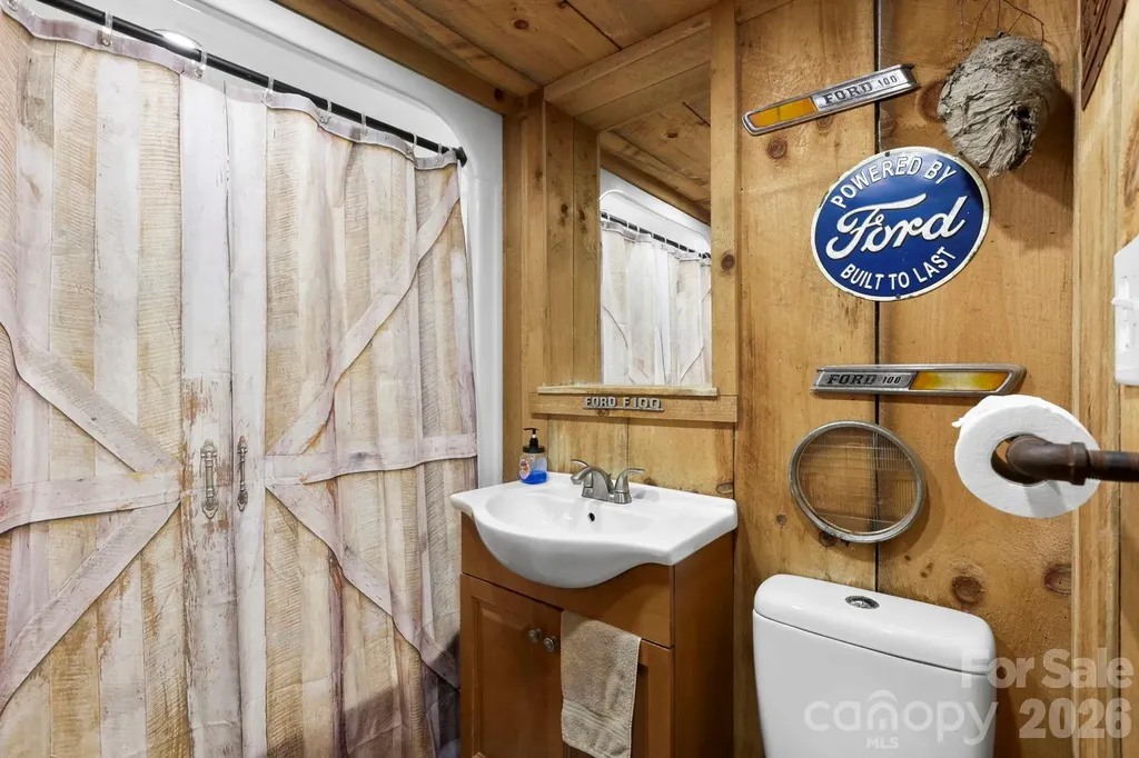 150 Timberlane Drive Etowah NC 28729