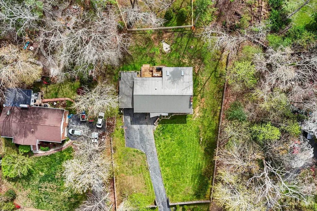 150 Timberlane Drive Etowah NC 28729