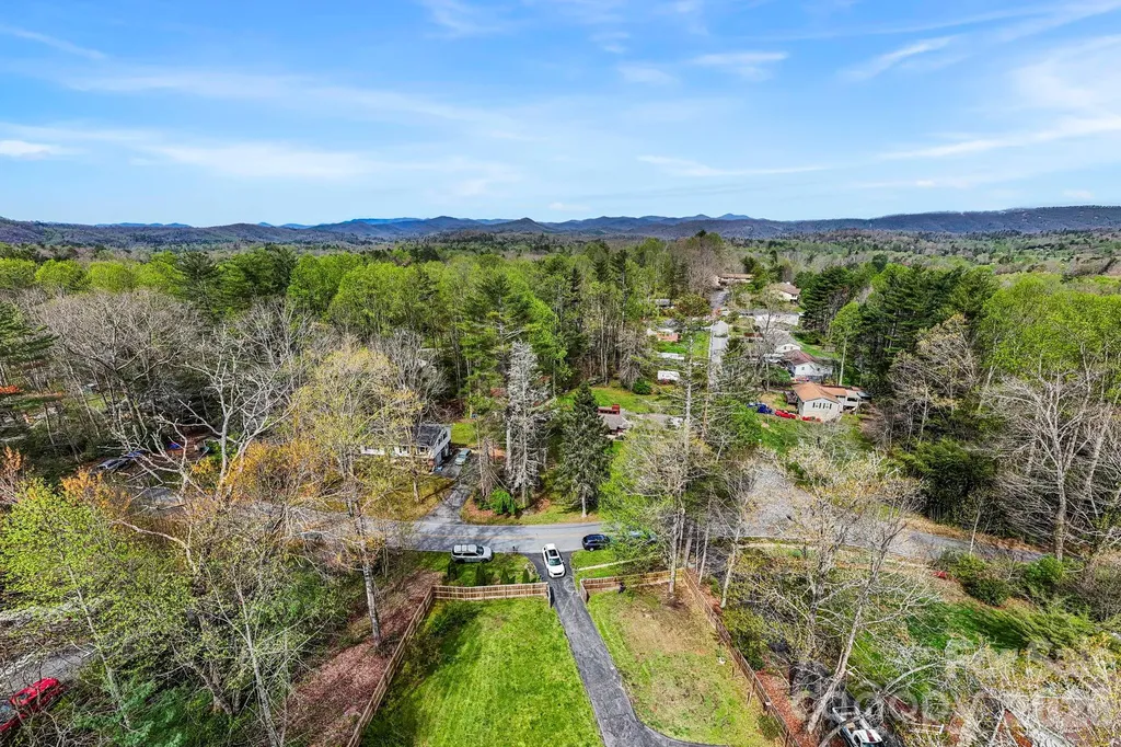 150 Timberlane Drive Etowah NC 28729