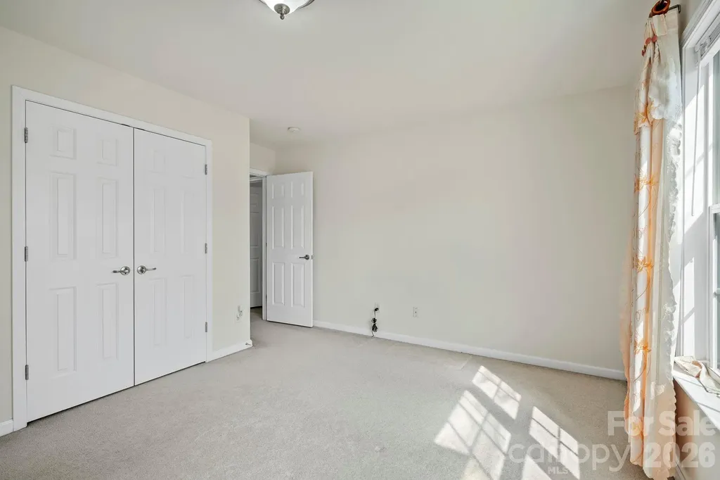 2 Breyerton Court Asheville NC 28804