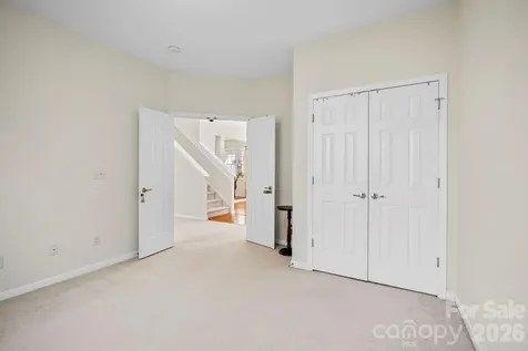 2 Breyerton Court Asheville NC 28804