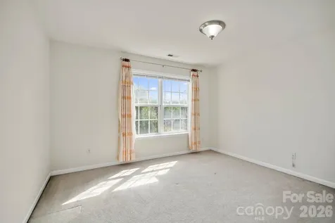 2 Breyerton Court Asheville NC 28804