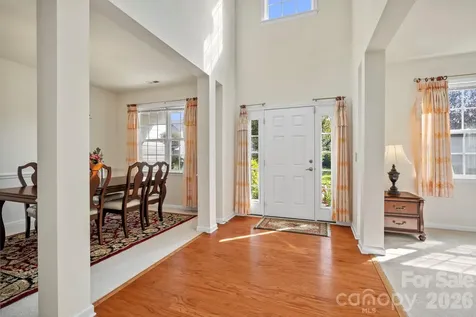2 Breyerton Court Asheville NC 28804