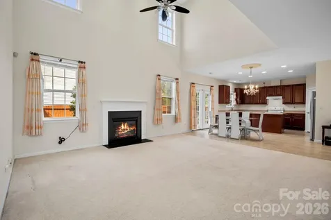 2 Breyerton Court Asheville NC 28804