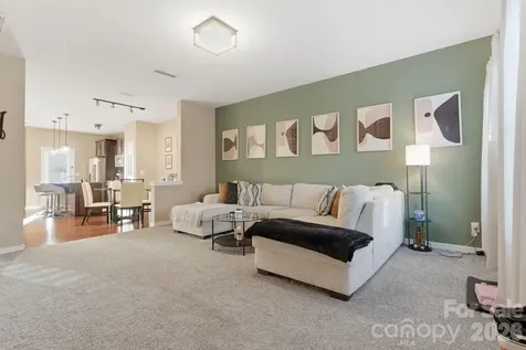 12755 Livengood Lane Charlotte NC 28269