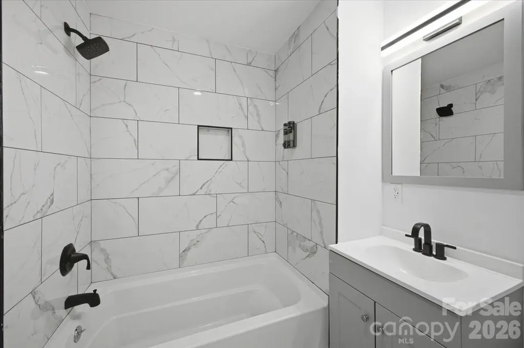1413 Hateras Avenue Charlotte NC 28216