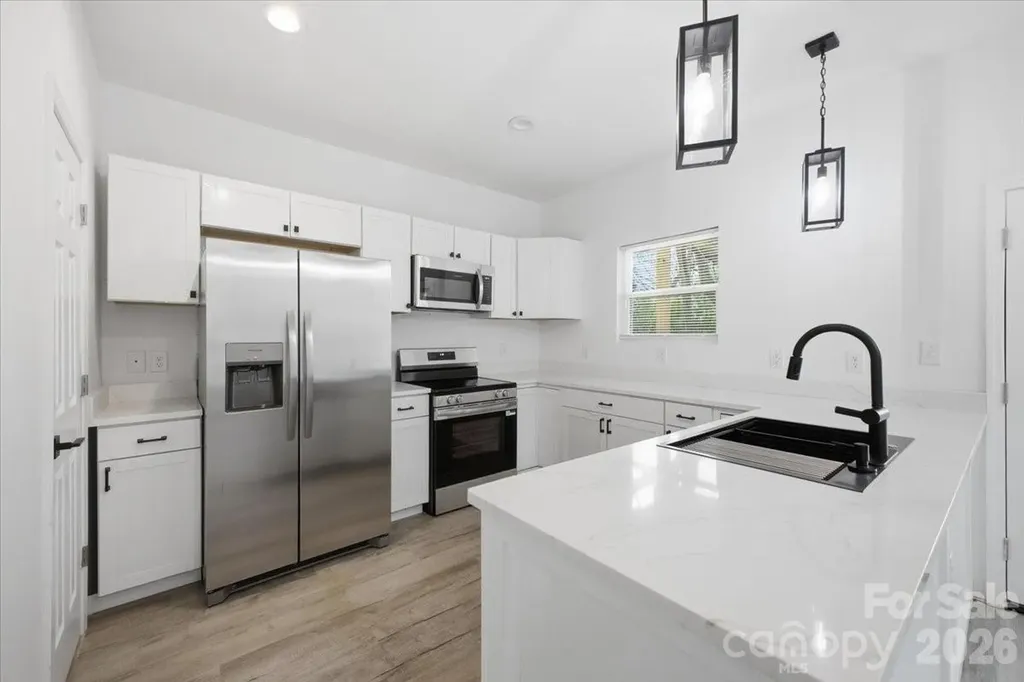 1413 Hateras Avenue Charlotte NC 28216