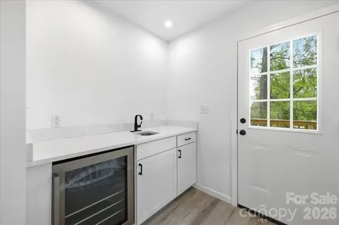1413 Hateras Avenue Charlotte NC 28216