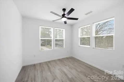 1413 Hateras Avenue Charlotte NC 28216