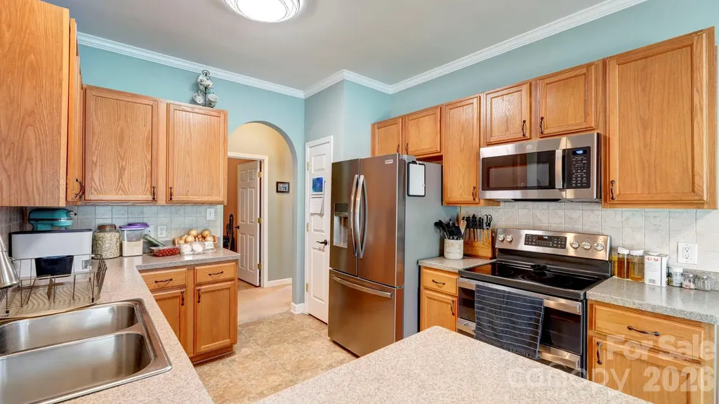 8423 Meadowcreek Village Drive Locust NC 28097
