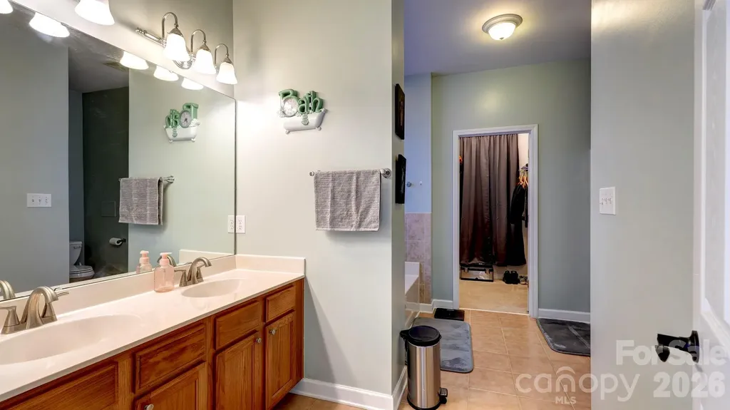 8423 Meadowcreek Village Drive Locust NC 28097