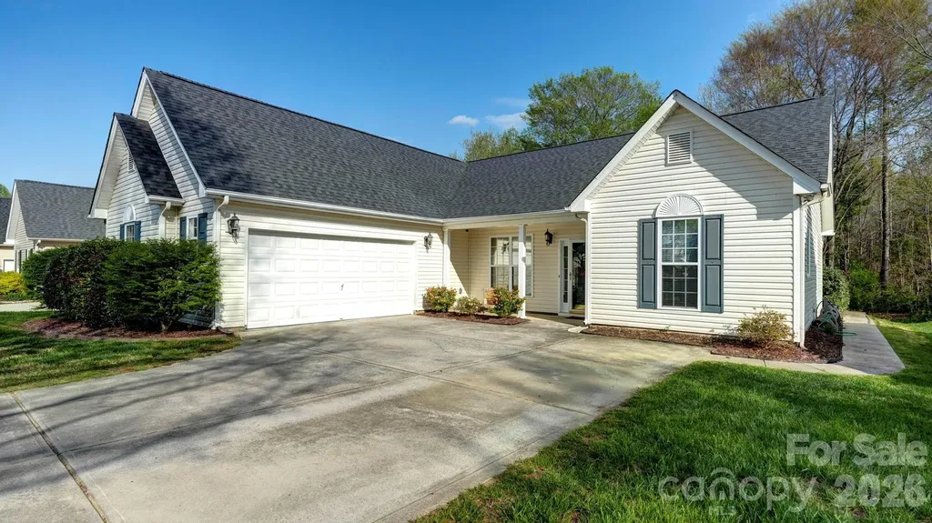 8423 Meadowcreek Village Drive Locust NC 28097